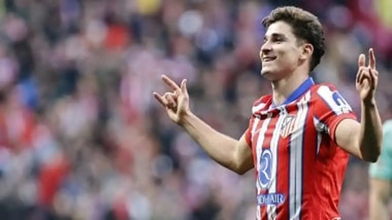 ألفاريز وباستوني يحددان موقفهما من الانضمام إلى برشلونة